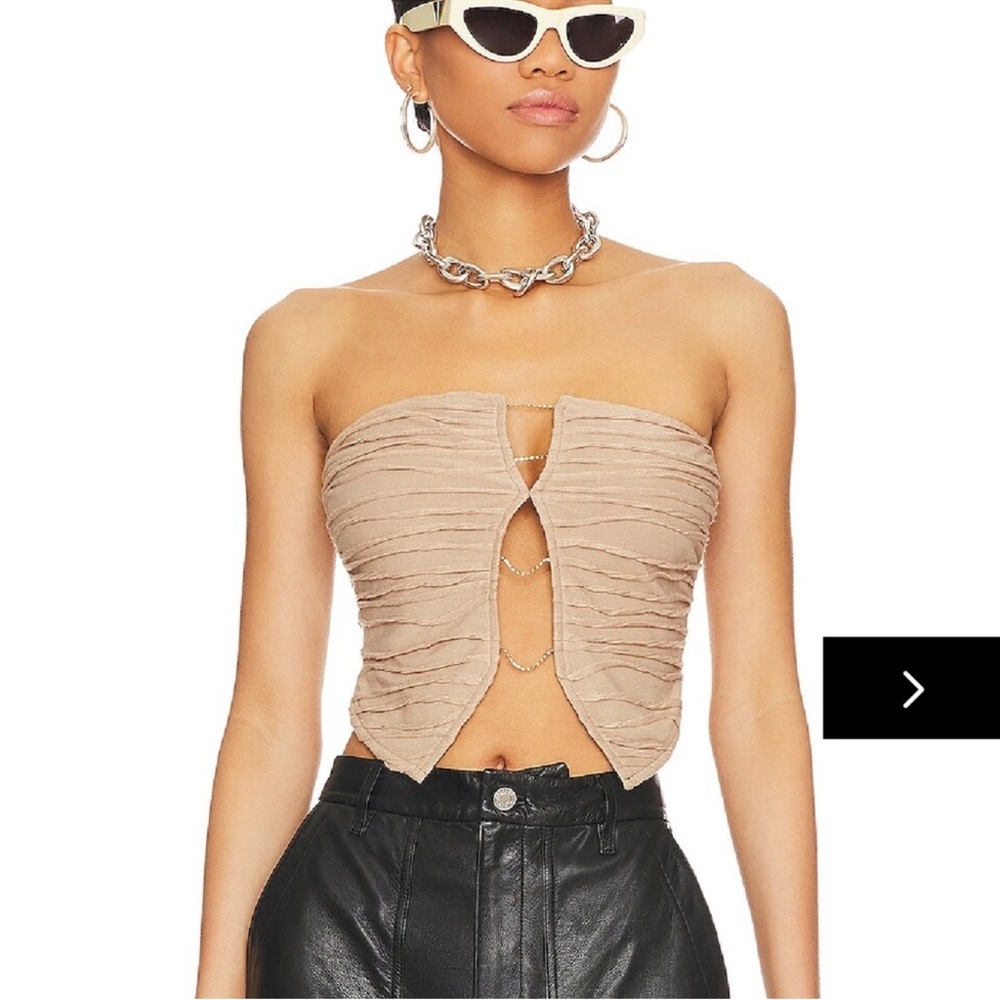 NWT Revolve Superdown Avian Strapless
Top in Taupe